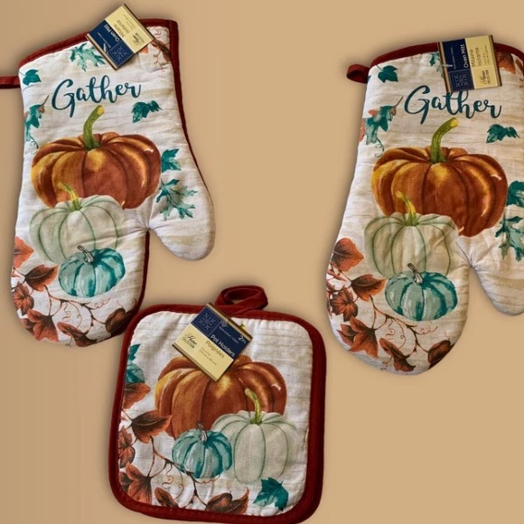 NWT Home collection fall pumpkin pot holder set - Picture 7 of 7